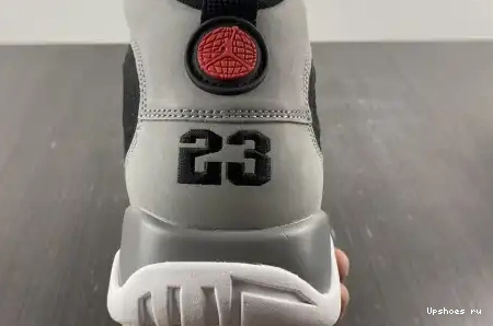 CT8019-060 Particle Grey CT8019-060 Retro Jordan 9 0515